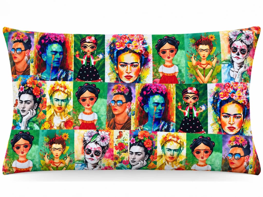 Frida'nın Portreleri Desenli Kırlent Yastık 50x30