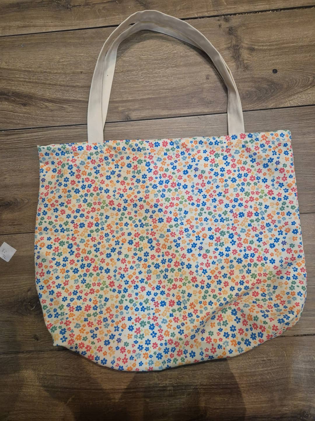 Minik Çiçekler Desenli Dijital Baskı Omuz Çantası 50x45