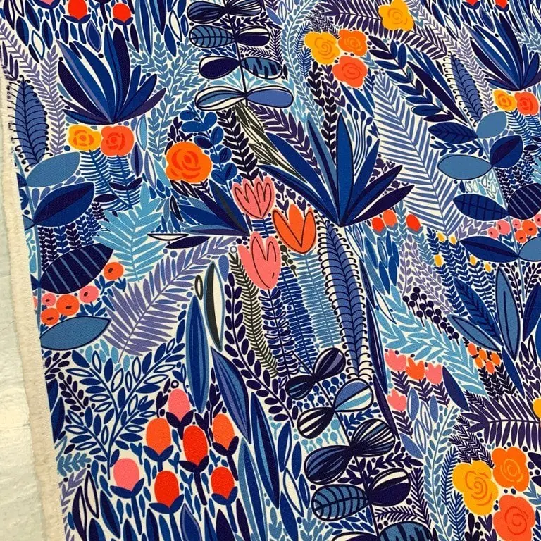 Saks Mavi Çiçekler Desenli Kırlent Yastık 50x30