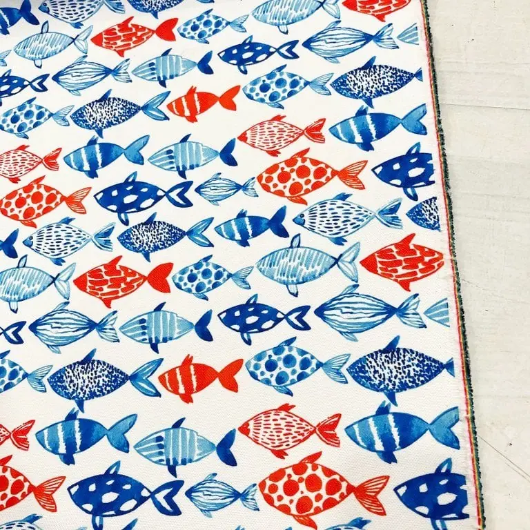 Turuncu Saks Balıklar Desenli Kırlent Yastık 50x30
