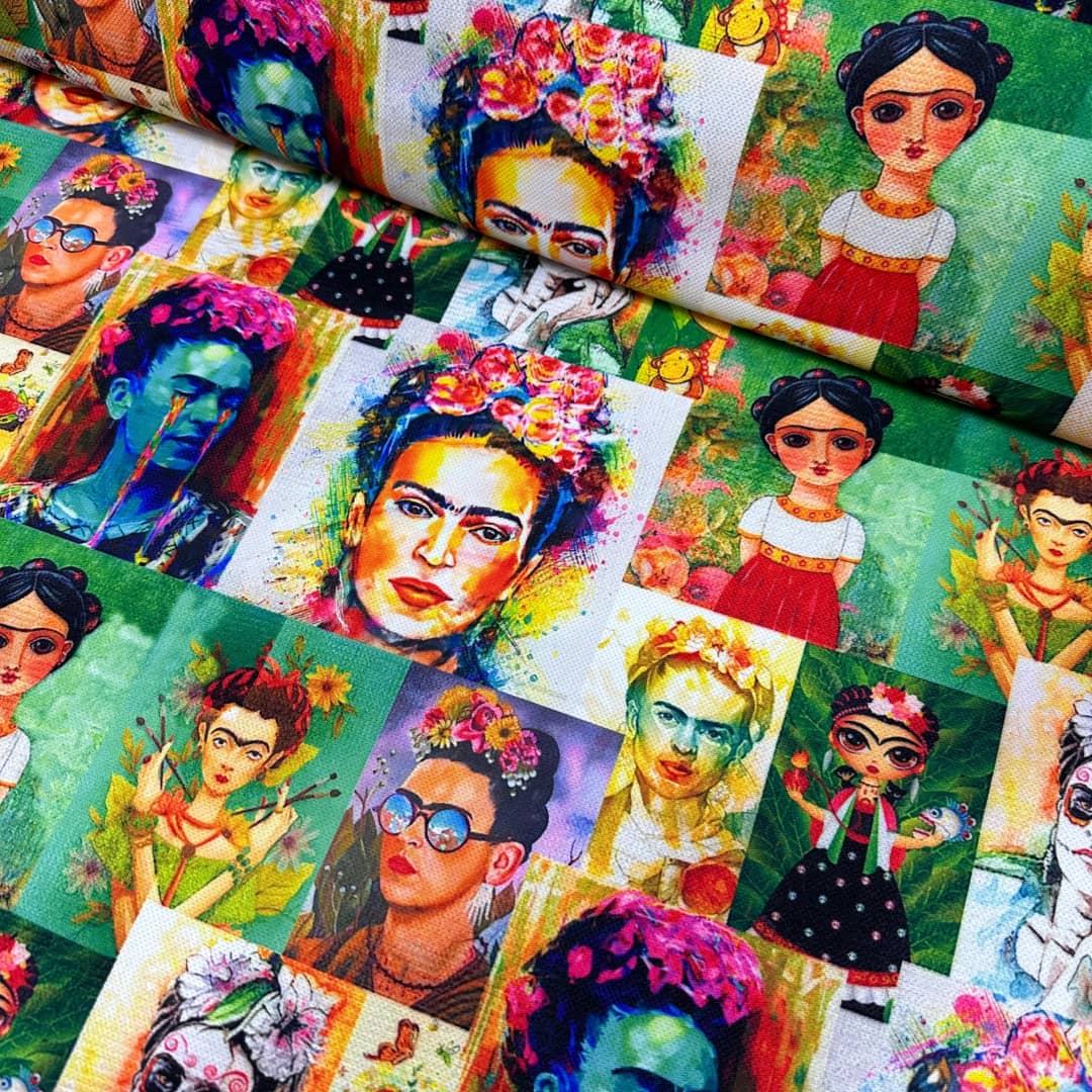 Frida'nın Portreleri Desenli Kırlent Yastık 50x30